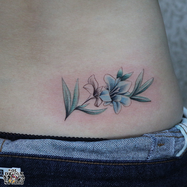 名古屋　タトゥースタジオ　女性